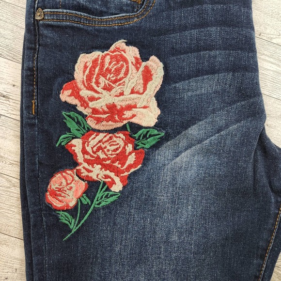 Kut From the Kloth Jeans - Picture 5 of 11